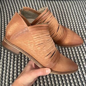 Free People Lost Valley ankle boot women’s shoe size 8.5 (39)
